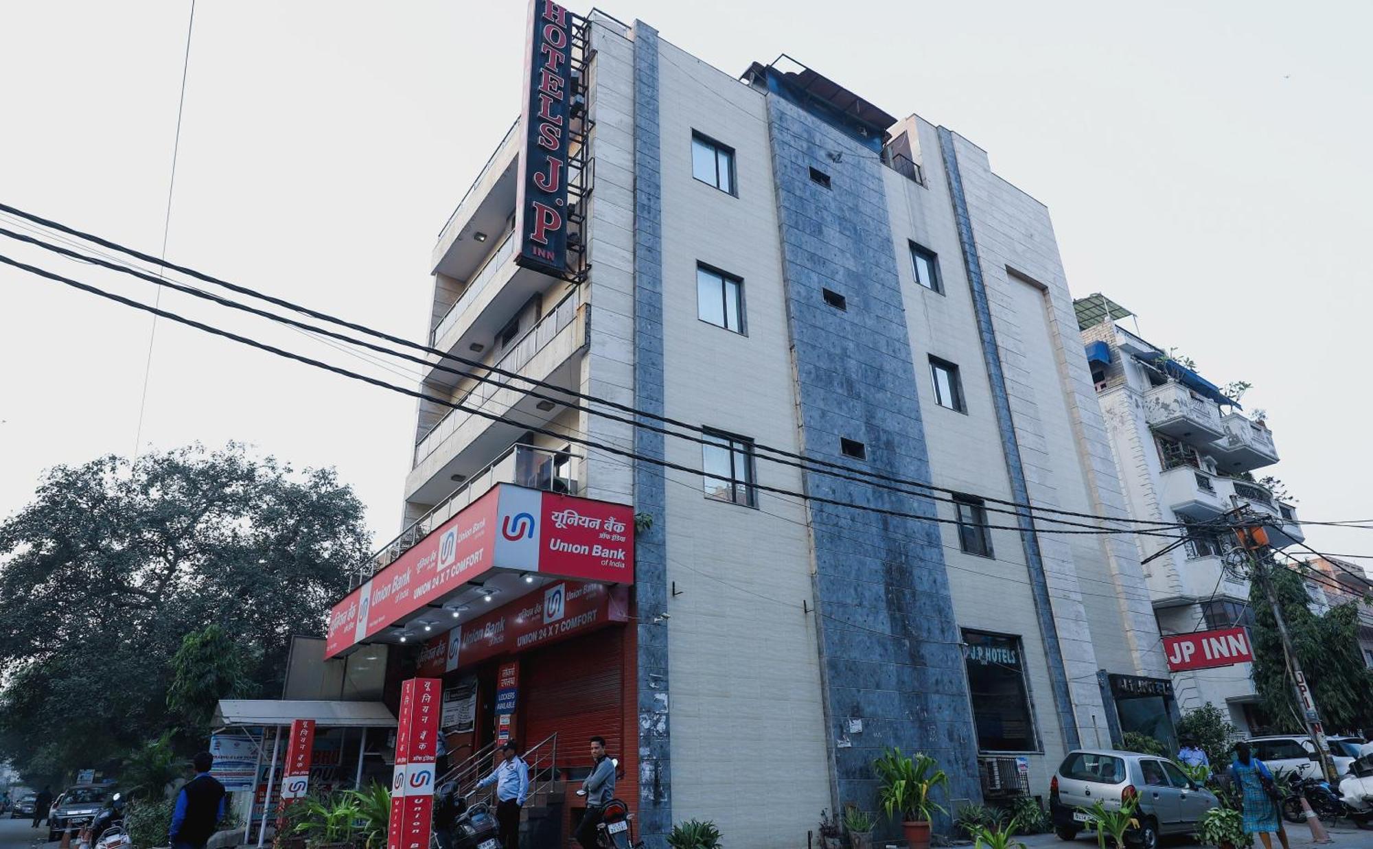 Hotel O J P Inn Near Patel Nagar Metro Station Nova Deli Exterior foto