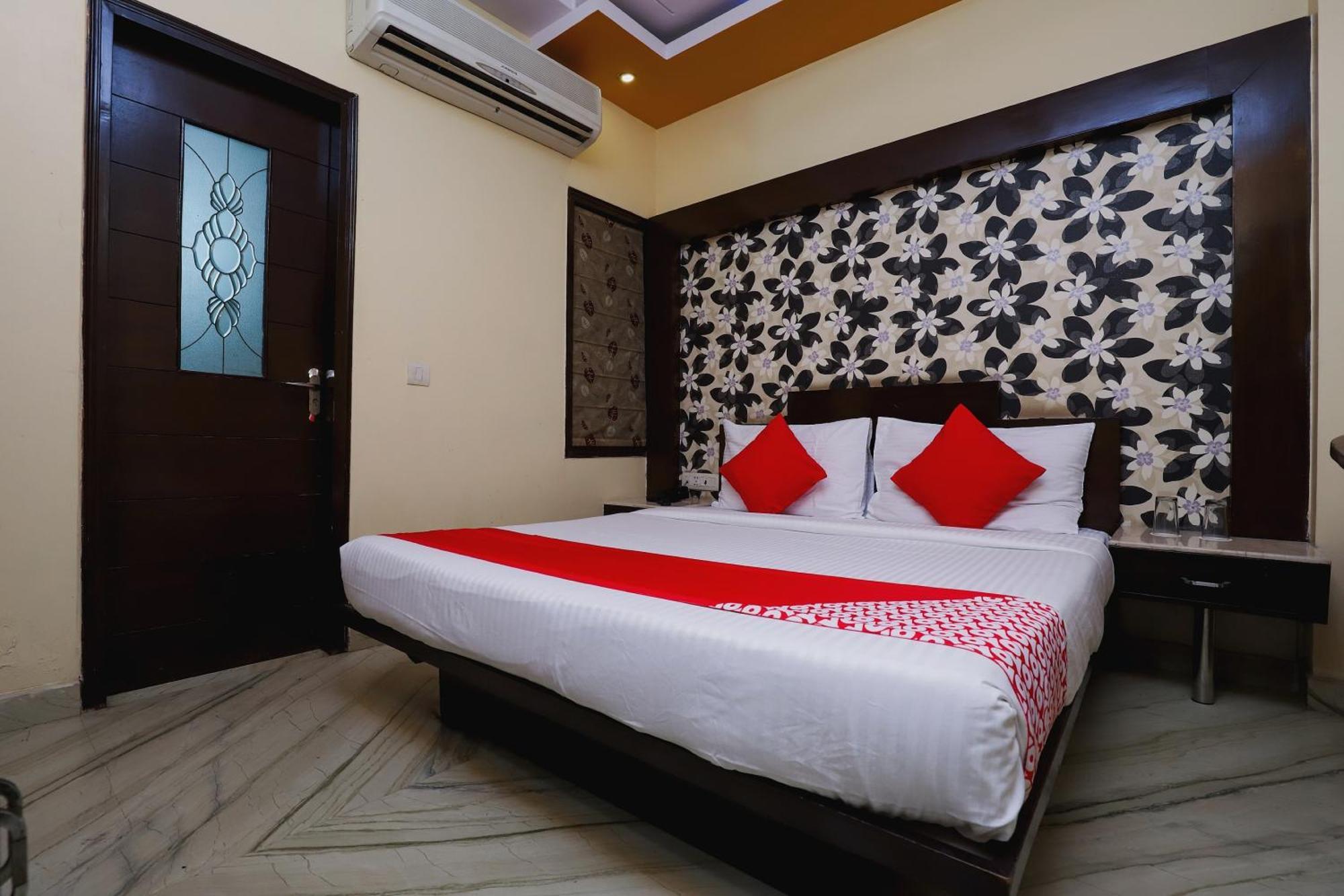 Hotel O J P Inn Near Patel Nagar Metro Station Nova Deli Exterior foto