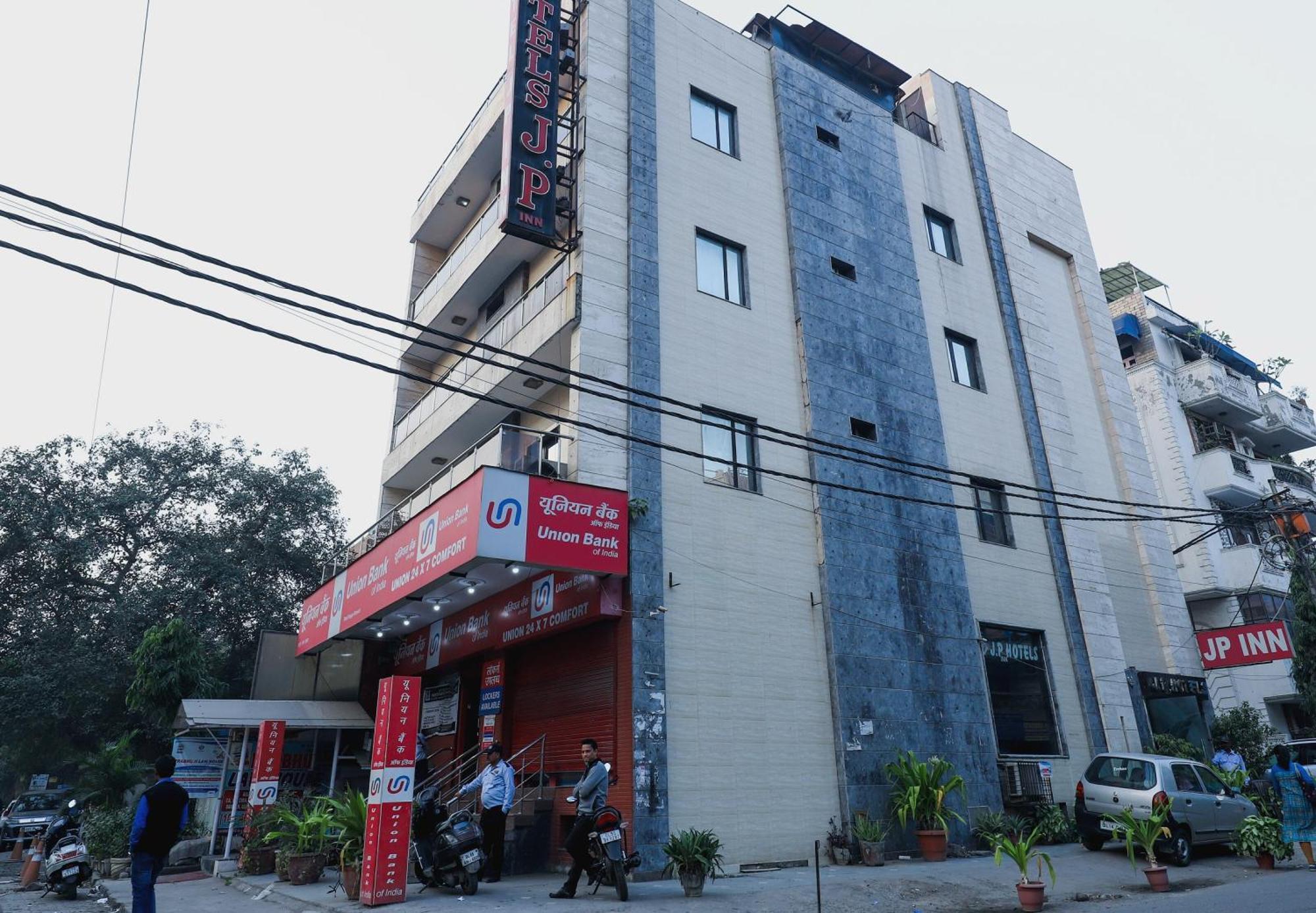 Hotel O J P Inn Near Patel Nagar Metro Station Nova Deli Exterior foto